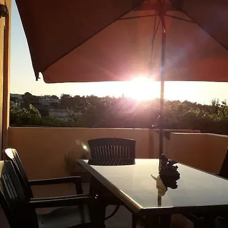 Lejlighed Floras Apartmet