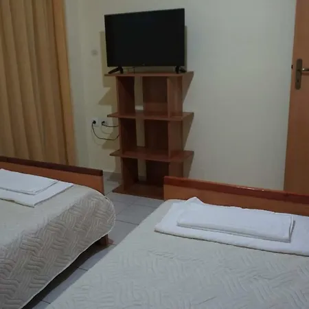 Floras Apartmet Appartamento *